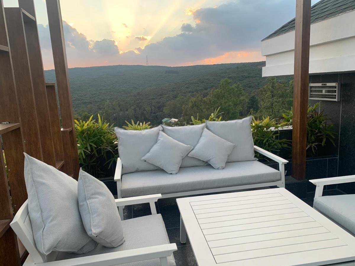 Leela Resort, The Exotic Boutique Hotel - Pure Veg ماهاباليشوار المظهر الخارجي الصورة