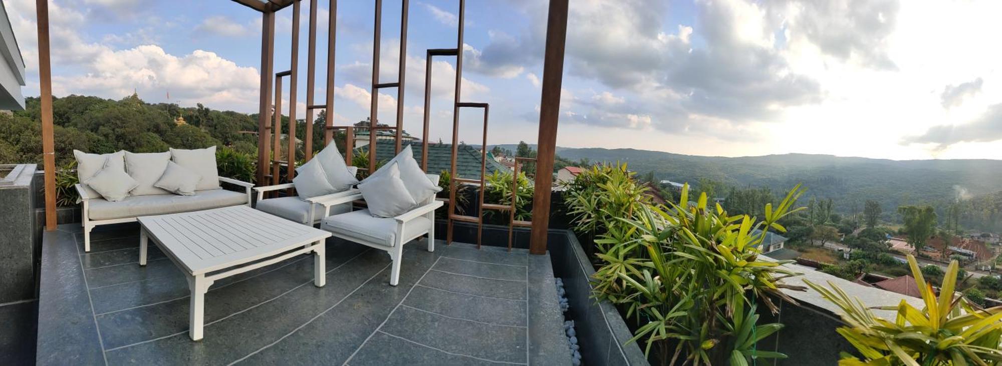 Leela Resort, The Exotic Boutique Hotel - Pure Veg ماهاباليشوار المظهر الخارجي الصورة