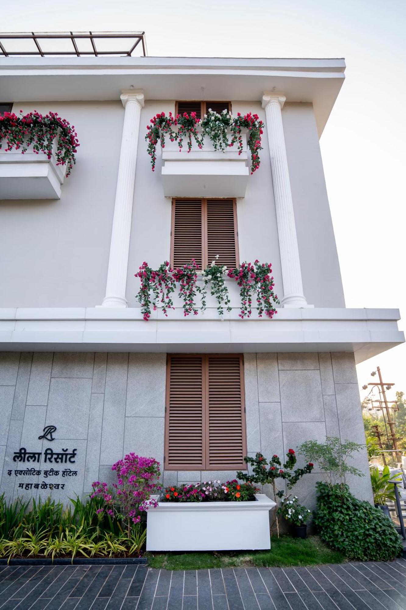 Leela Resort, The Exotic Boutique Hotel - Pure Veg ماهاباليشوار المظهر الخارجي الصورة